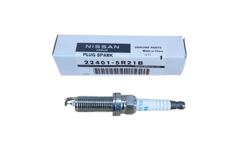 Spark Plug 224015R21B Renault Clio III 2.0 16V New Genuine