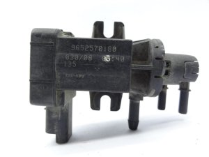 Vacuum Valve, Connector 9652570180 Peugeot | Citroen | Ford | Volvo Różne New Genuine