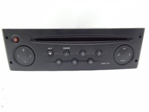 Car CD Radio 82 00 057 681 Renault Clio 2, Thalia New Genuine