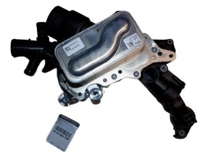 Engine Oil Cooler 152088678R Renault New Original