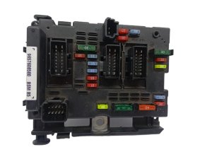 Fuse Box   6500Y1 9657608580 