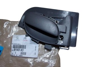 Door Handle Left  9143A3 Peugeot 206 Original 