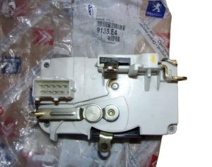 Door Lock Right Front 9136E4 Citroen Jumpy IV Peugeot 206,306 Original 