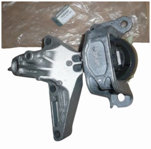 Engine Mount 112105188R Renault Megane III 1.5DCI Original