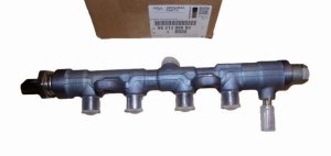 Injection Ramp 9821399680 Citroen C4 Peugeot 308 1.5 BLUEHDI Original
