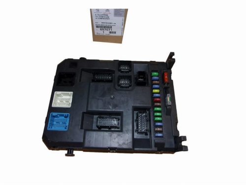Fuse Box 6570.71 657071 Citroen C3 Picasso Original
