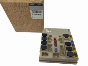 Fuse Box BSM/UPC 8200674661 Renault Clio III Modus Original 