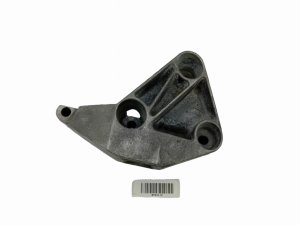 Engine Support Right 8200437464 Renault