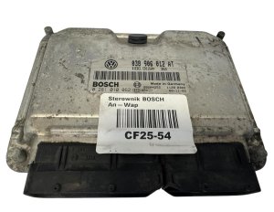 Controller ECU Bosch 038906012AT 0281010062  Vw Seat