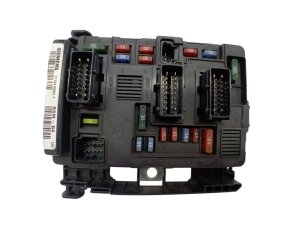 Controller BSM B4 T118470004K 9643498780  PSA Siemens