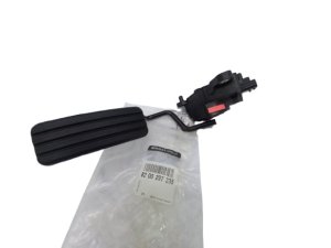 Pedal Potentiometer  8200297335 Renault Clio III New Original
