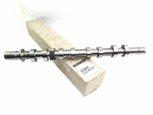 Camshaft 130206522R Renault Megane 1, Megane 2, Clio 2 New Genuine