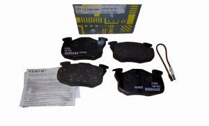 Front Brake Pads 7711130034 Renault Clio 1.1 / 1.2 / 1.4 / 1.9D BDX Original New