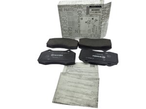 Brake Pads Front 7701208218 New OE Renault Clio III Megane II RS