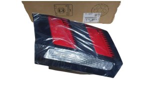 Left Rear Tailgate Lamp 9810477880 Peugeot 3008 Genuine New